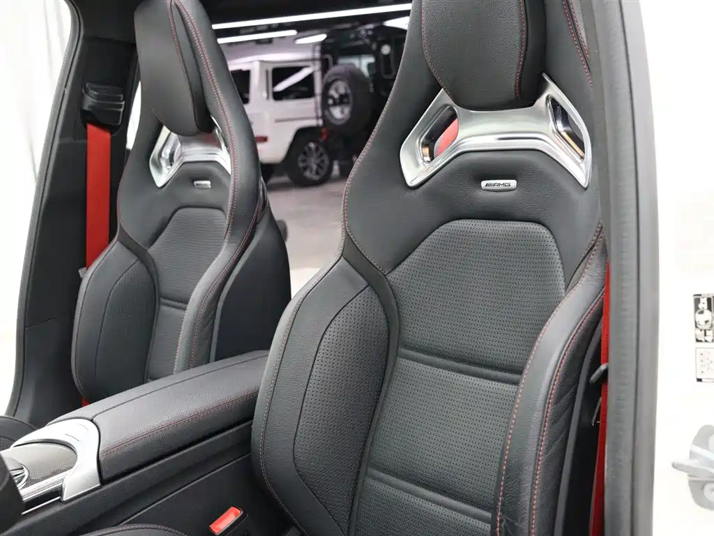 Mercedes-Benz C-Class AMG 2019 AMG C 43 4MATIC Estate Special Edition фото 4