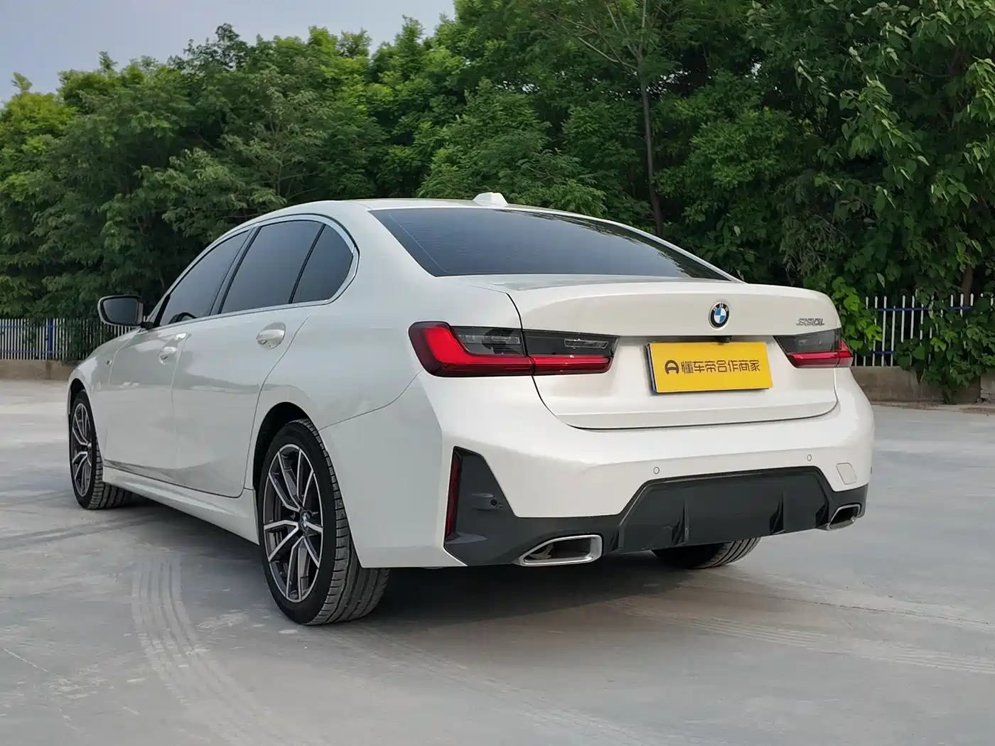 BMW 3 Series 2023 320Li M Sport Package фото 5