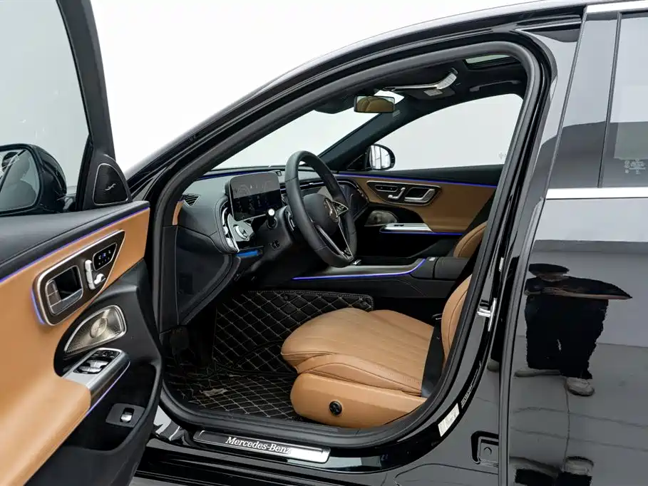 Mercedes-Benz E-Class 2025 E 300 L Luxury фото 17