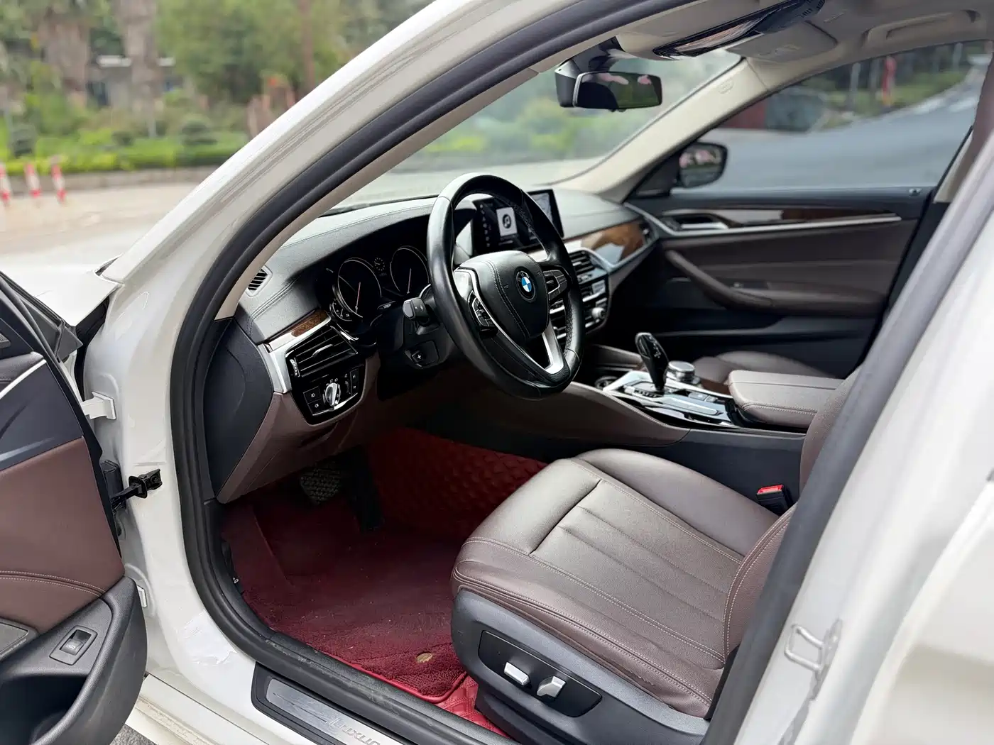 BMW 5 Series 2018 525Li Luxury Package фото 4