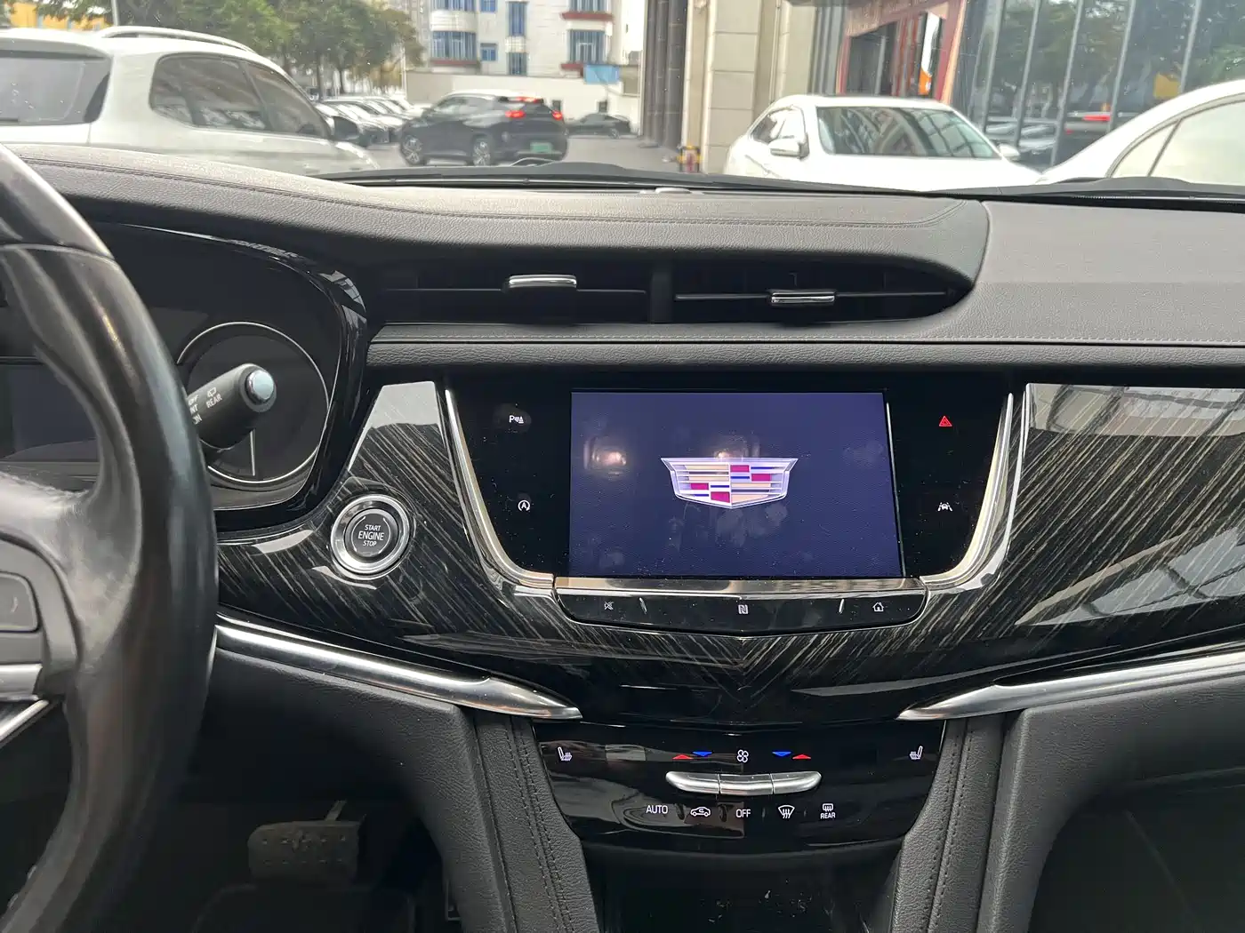 Cadillac XT6 2021 2.0T 6-Seater 2WD Luxury Edition фото 9