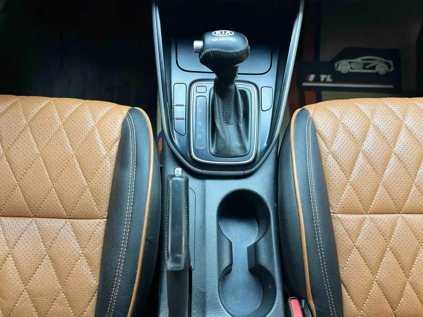 Kia Carens 2013 2.0L 7-seat Auto Standard (China V) фото 10