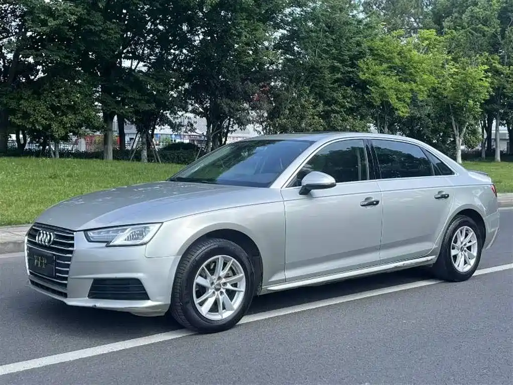 Audi A4L 2017 40 TFSI Progressive фото 2