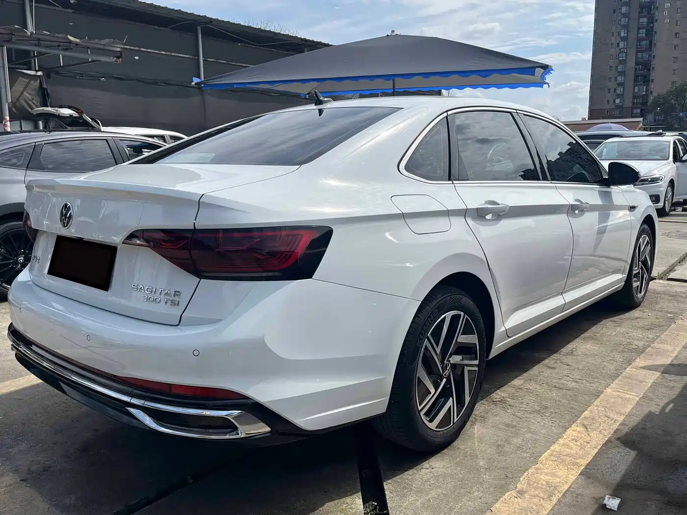 Volkswagen Sagitar 2023 300TSI DSG Surpassing Edition фото 13