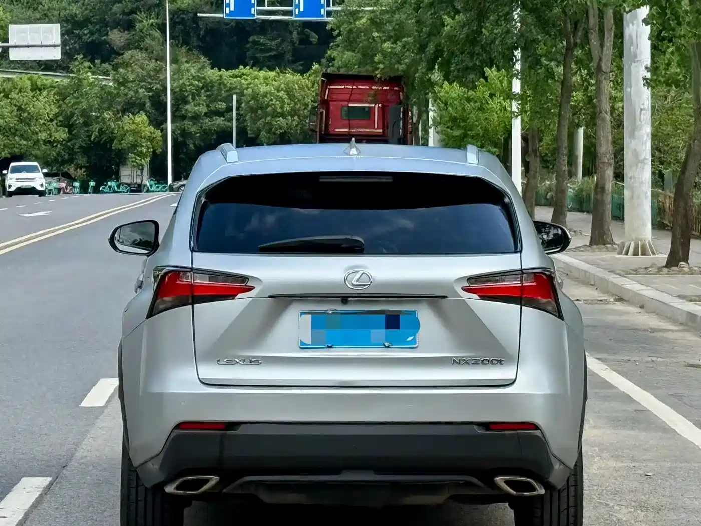 Фото 4 - Lexus NX