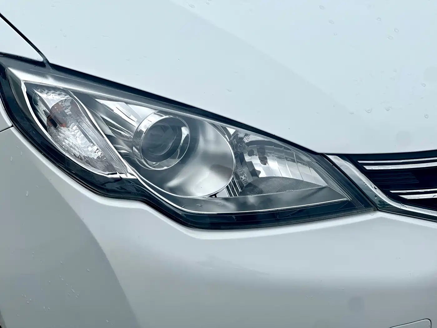 Roewe 360 2016 2015 1.5L Automatic Luxury
