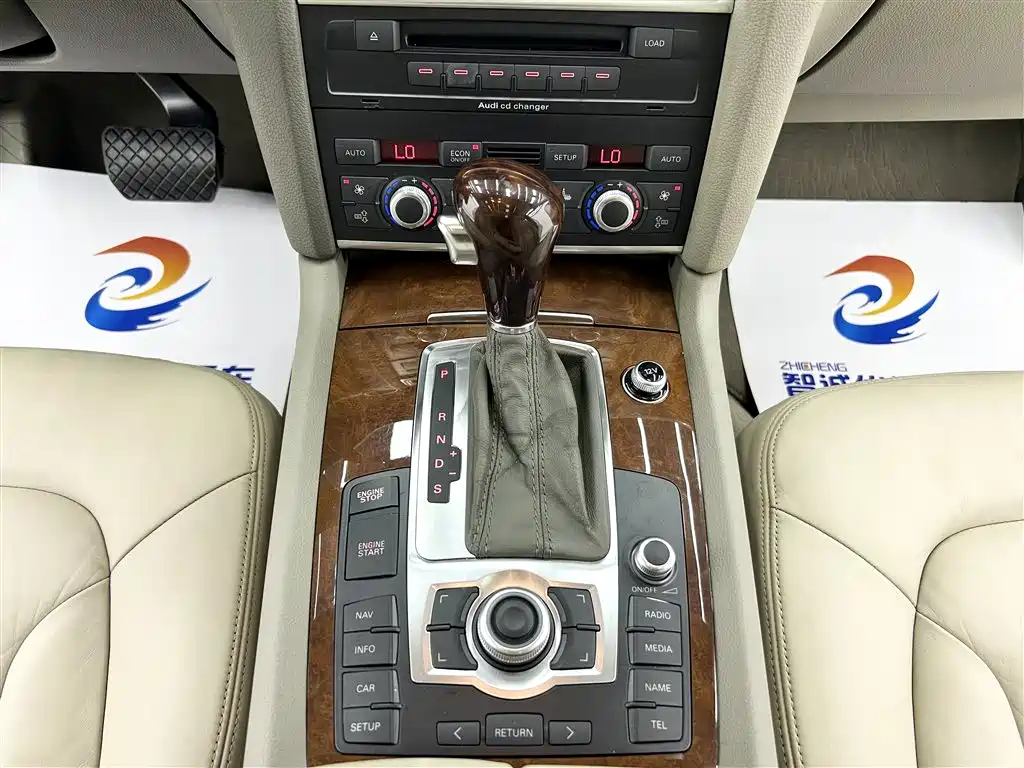 Audi Q7 2007 4.2 FSI quattro Luxury фото 14