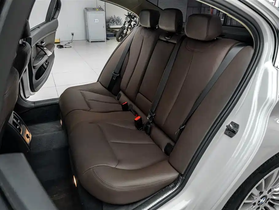 BMW 3 Series 2018 320Li Fashion Style фото 26