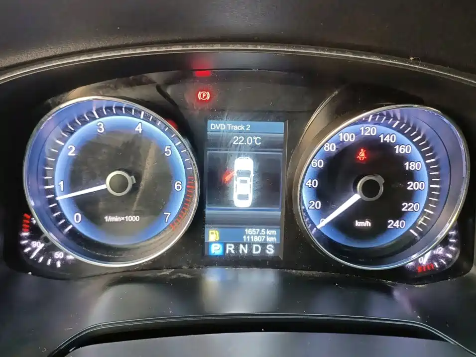 Photo 17 - Hongqi H7