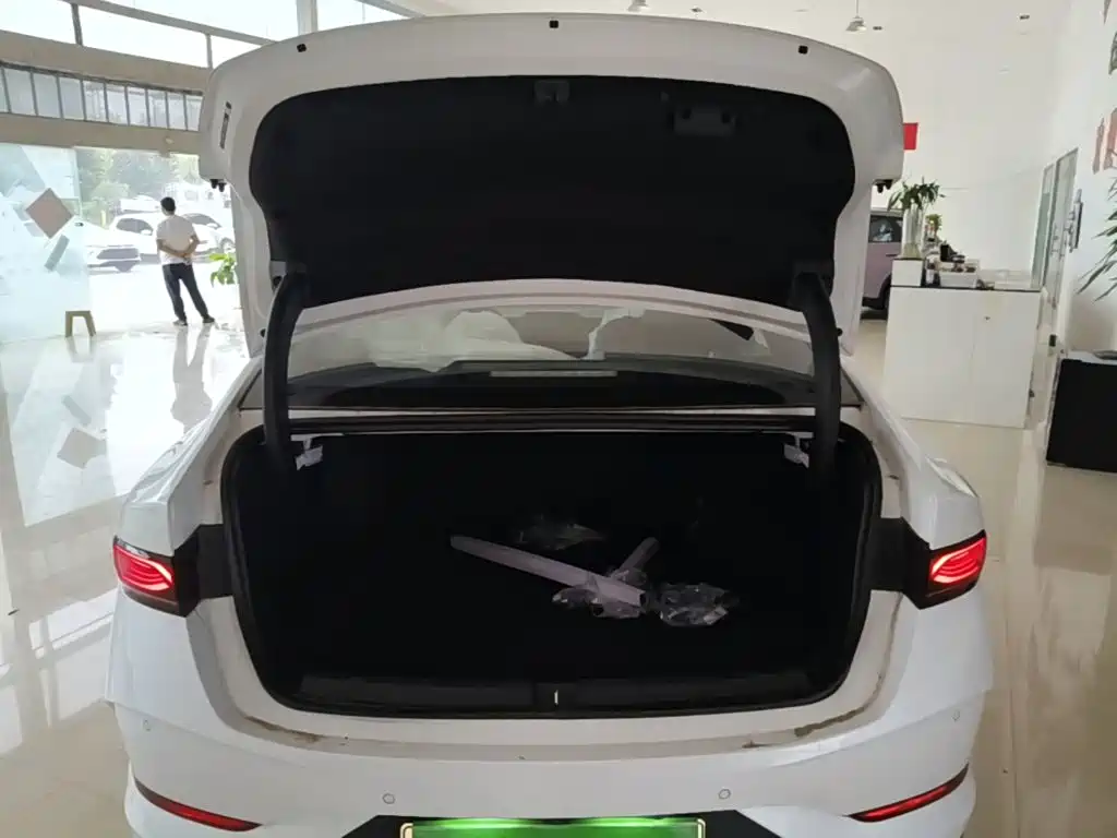 BYD Qin PLUS 2026 2026 DM-i Smart Edition 128KM Progressive