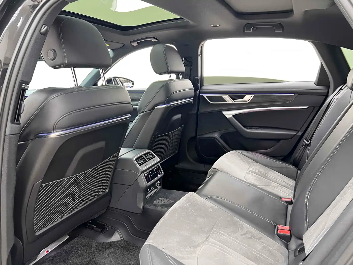Audi A6L 2024 45 TFSI Premium Dynamic фото 18