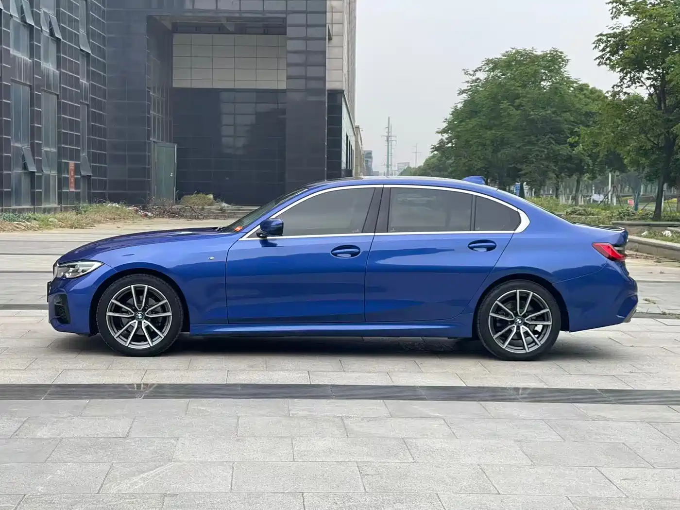 BMW 3 Series 2020 325Li M Sport Package фото 7
