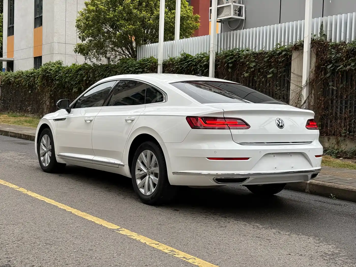 Volkswagen FAW-Volkswagen CC 2019 330TSI Elegance Edition China VI фото 18