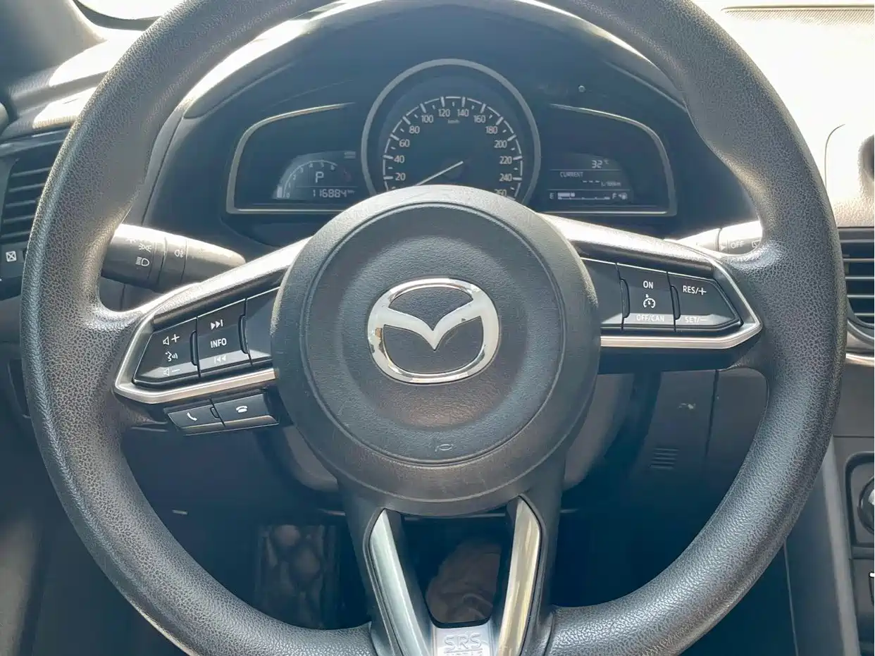 Фото 13 - Mazda CX-4