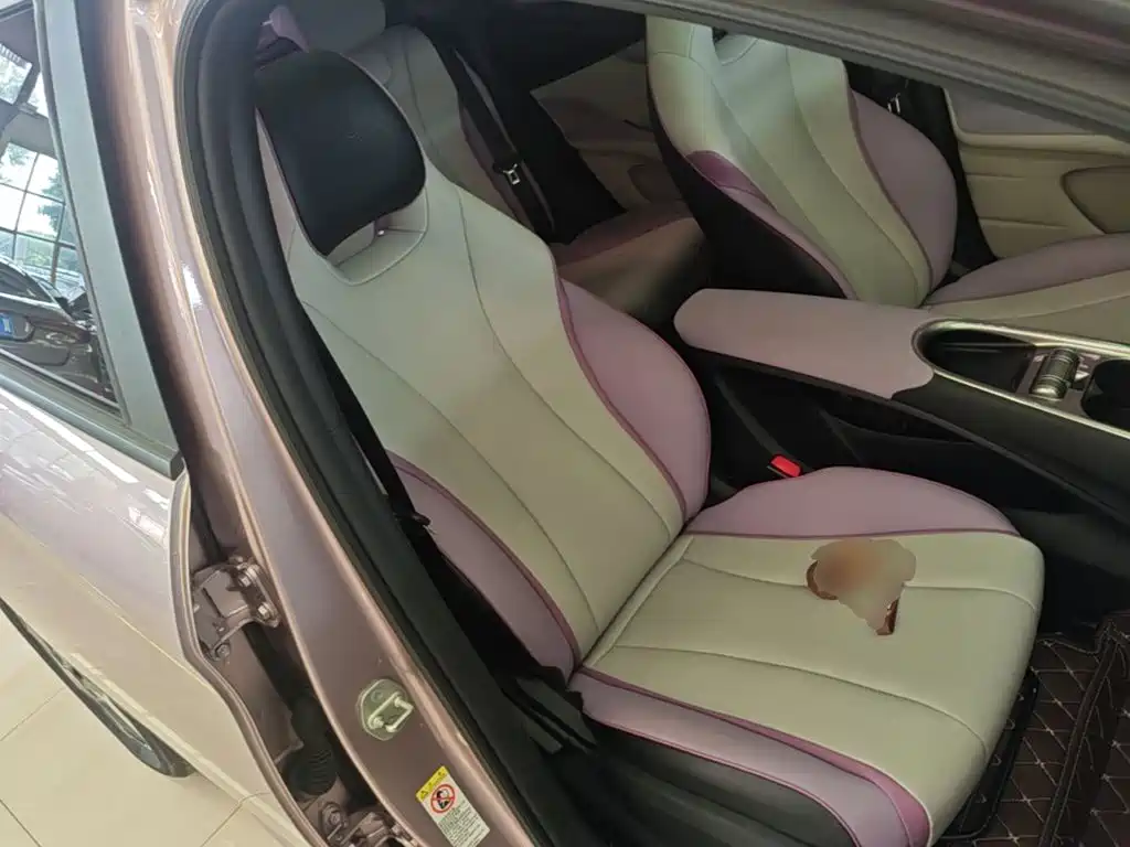 Фото 25 - BYD Dolphin