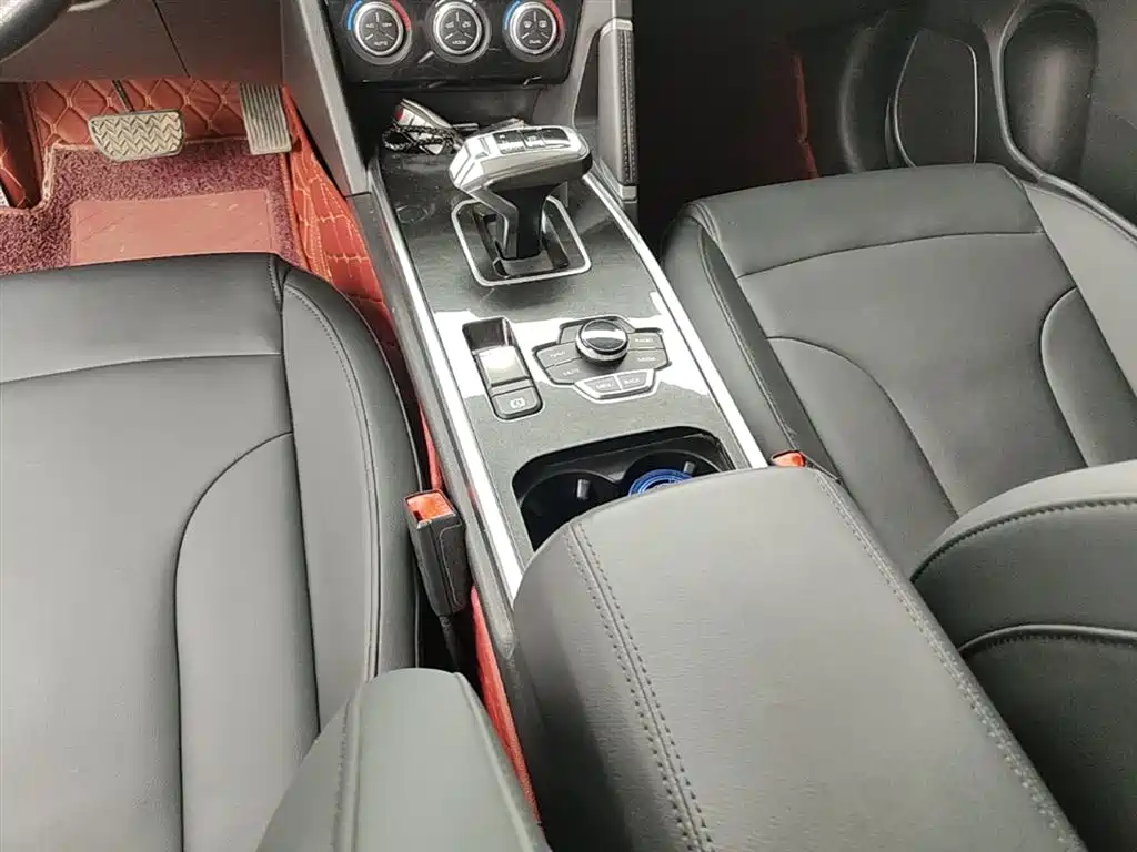 Haval H6 2018 Blue Label Sport 1.5T Automatic 2WD Premium фото 14