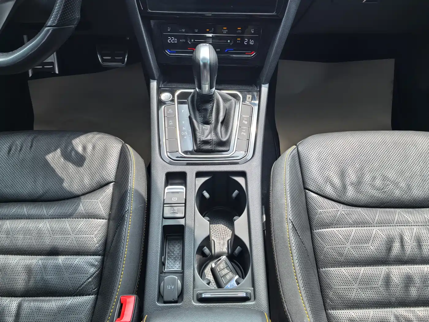 Volkswagen FAW-Volkswagen CC 2024 380TSI Eye-catching Public Sharing Edition фото 16