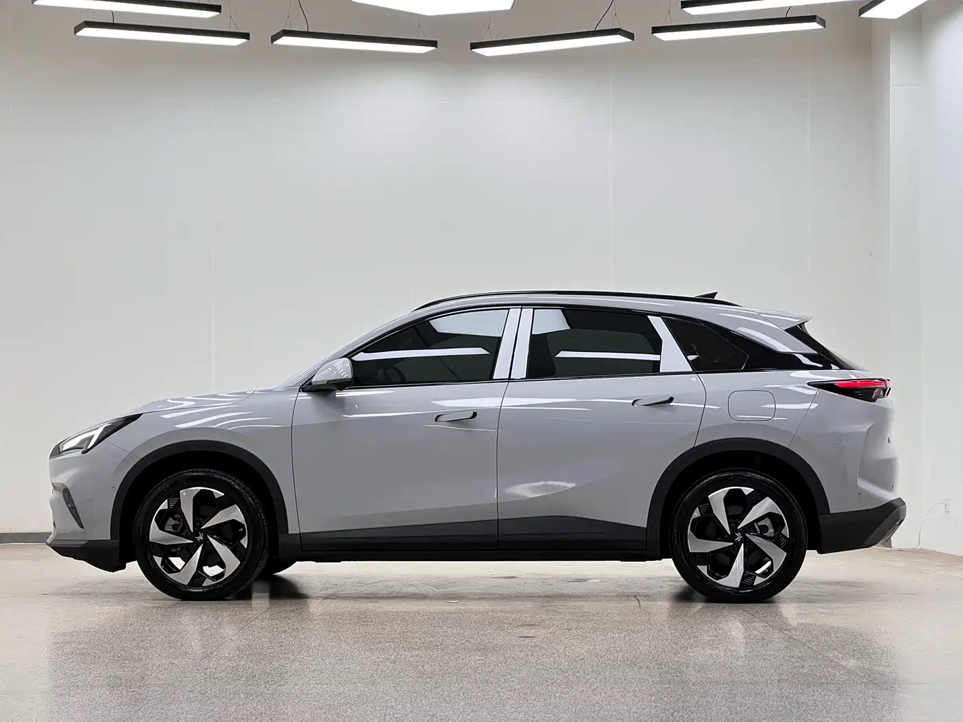 2026 ARCFOX Alpha T5