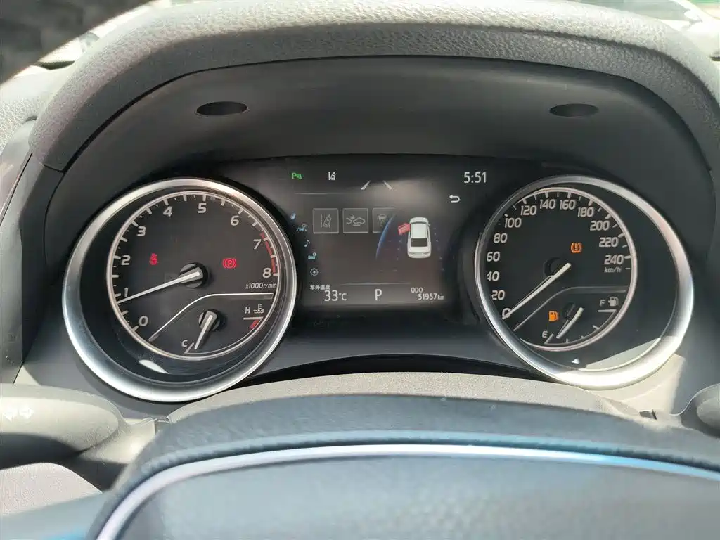 Toyota Camry 2023 2.0G Luxury Edition фото 13