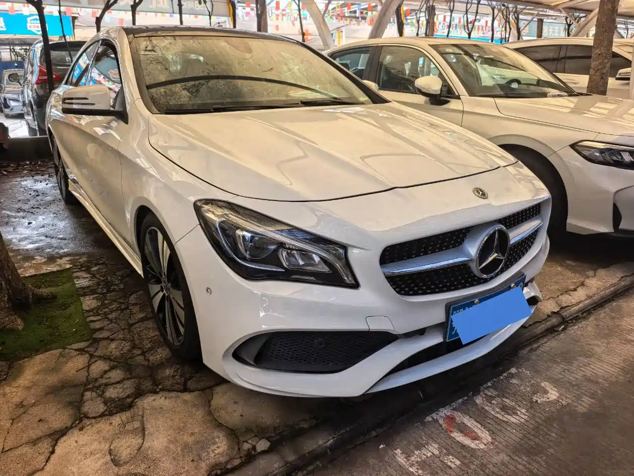 Mercedes-Benz CLA (Import) 2018 CLA 200 Fashion Edition фото 3