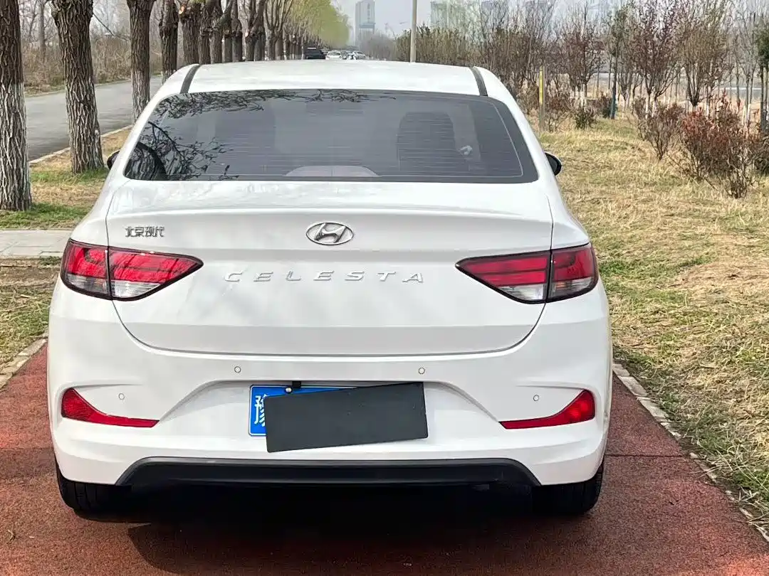Hyundai Elantra 2020 1.6L Auto GL Pleasing Edition фото 8