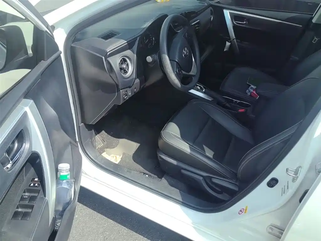 Toyota Corolla 2017 Facelift 1.2T S-CVT GL-i фото 23
