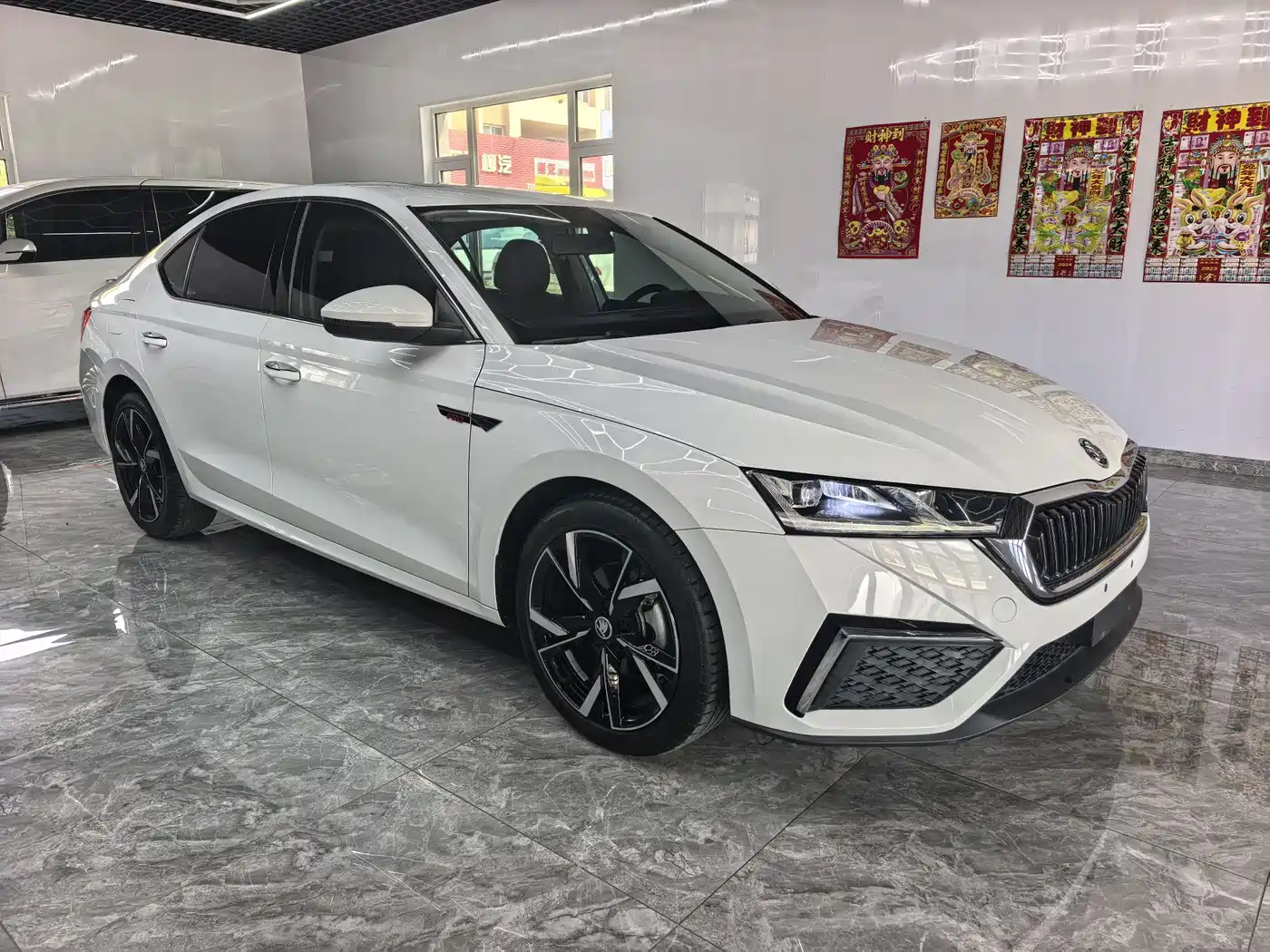 Škoda Octavia 2023 Facelift PRO TSI280 Premium Edition фото 2