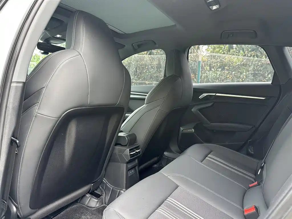 Audi A3 2024 Model Sportback 35 TFSI Fashion Sport фото 12