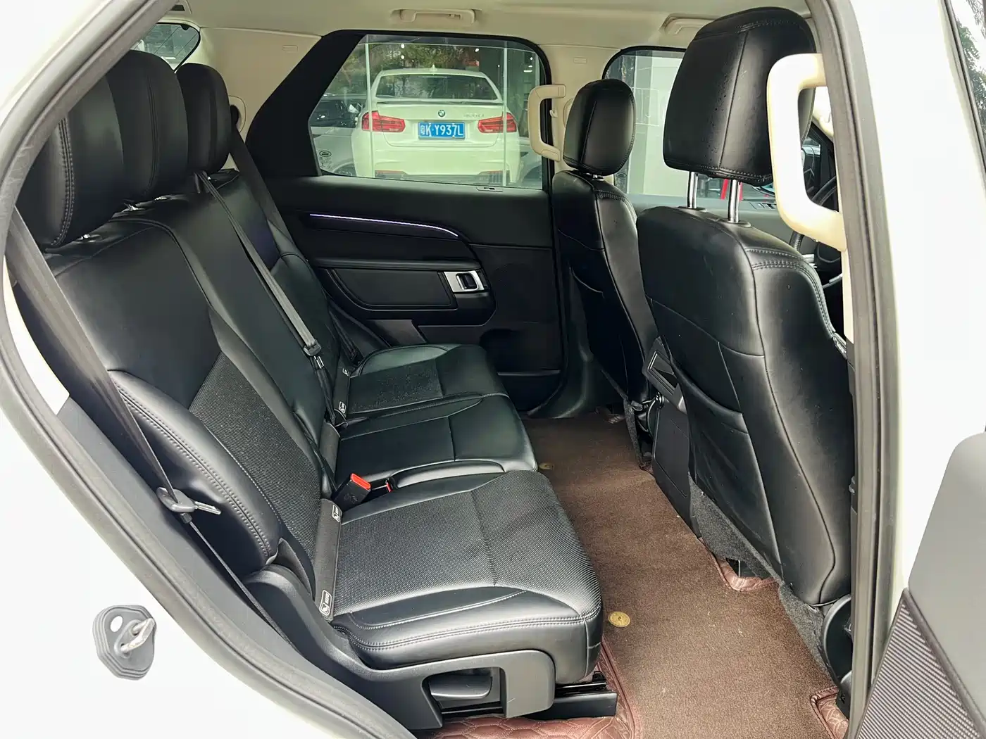 Land Rover Discovery 2018 2.0T SE фото 17