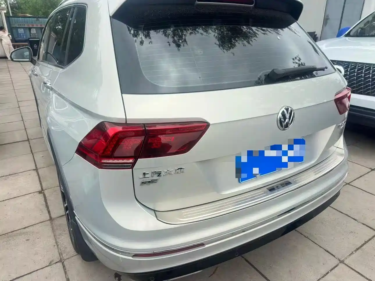 Volkswagen Tiguan L 2019 380TSI Automatic 4WD R-Line Flagship 7-Seater China VI фото 6