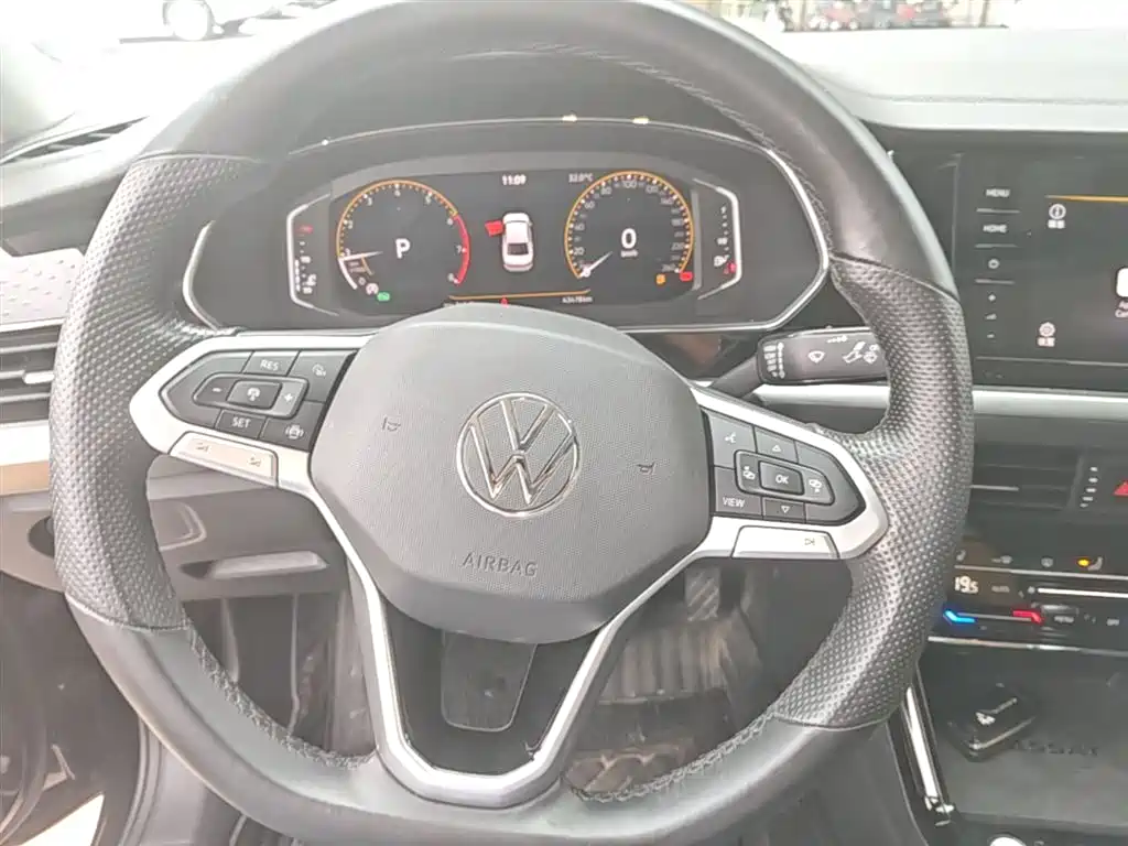Volkswagen Passat 2022 330TSI Starlight Elite Edition фото 11