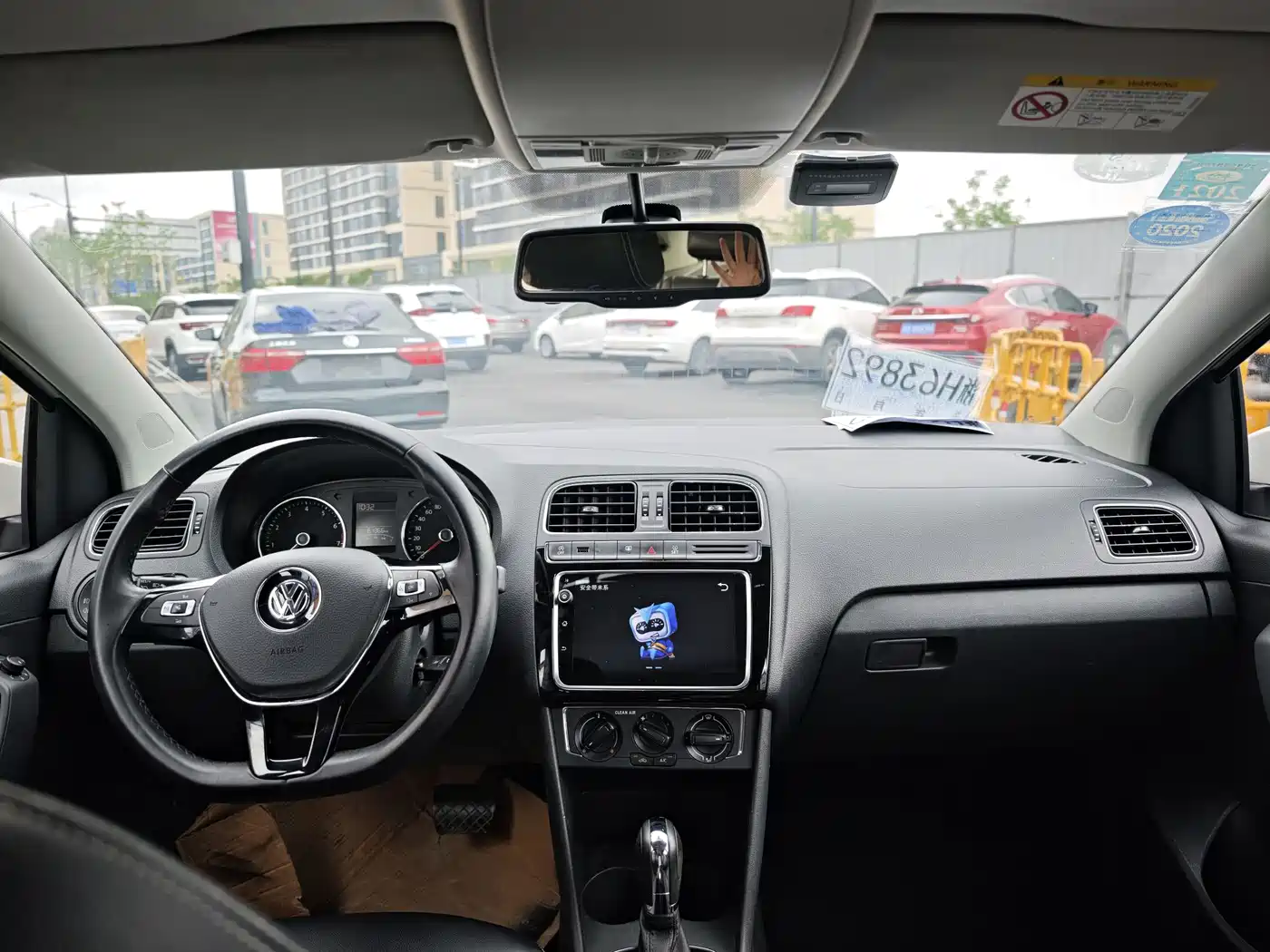 Volkswagen Polo 2018 1.5L Auto Comfort фото 9