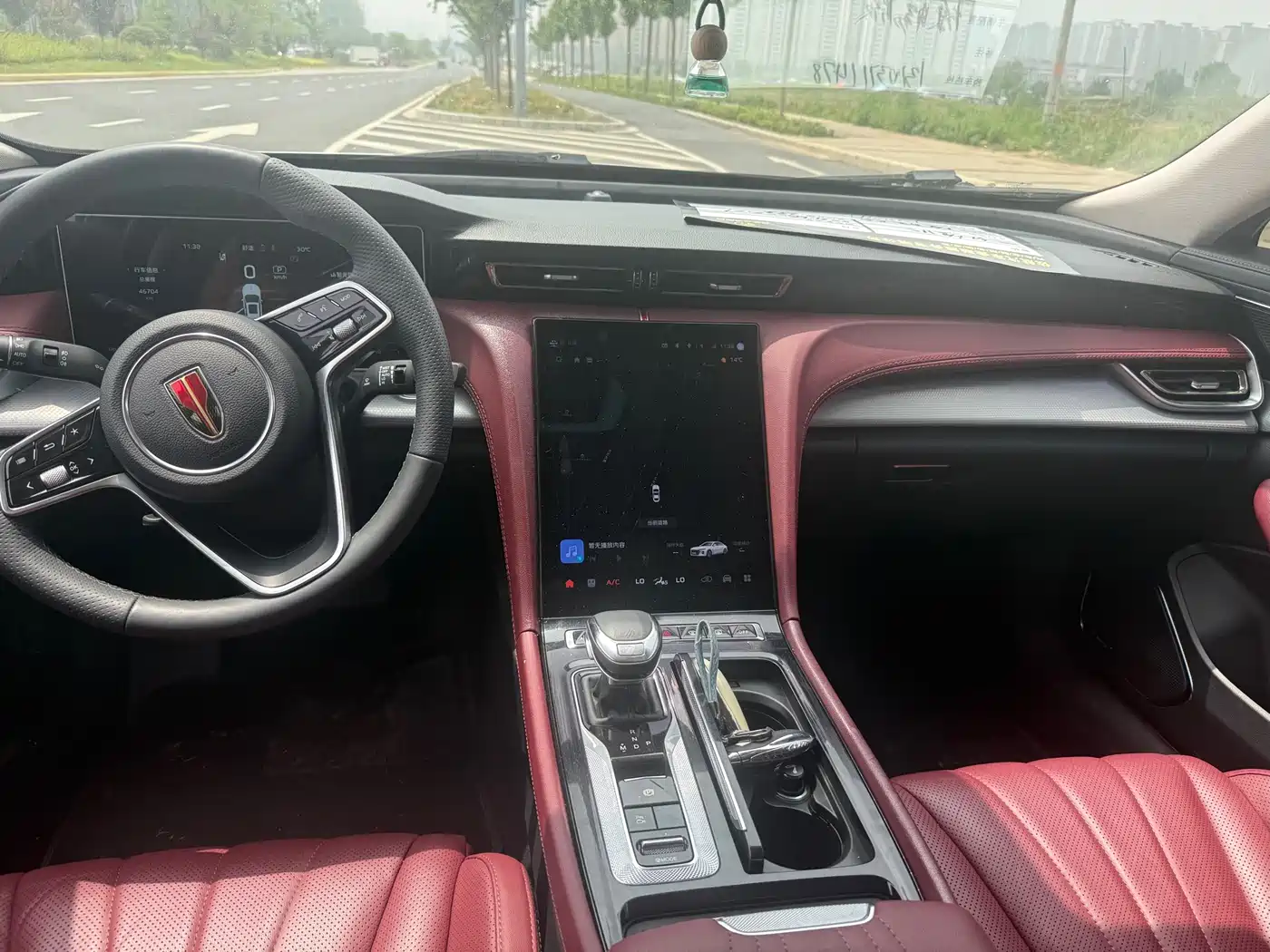 Hongqi H5 2023 2.0T Auto Smart Connect Flag Comfort фото 10