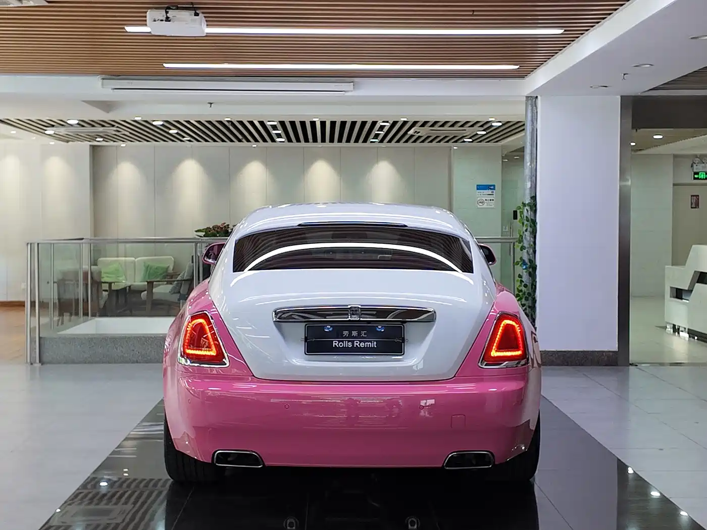 Rolls-Royce Wraith 2023 2018 6.6T Standard
