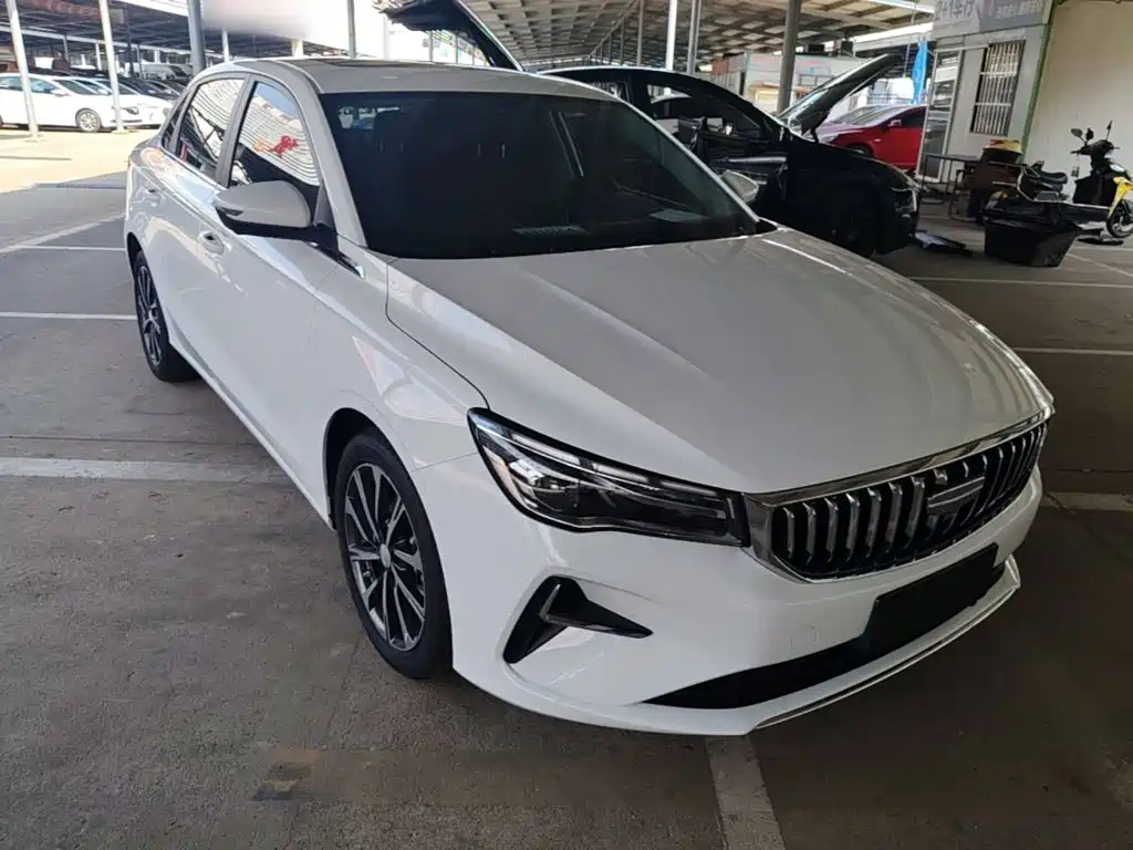 Geely Emgrand 2025 2025 4th Gen 1.5L CVT Premium