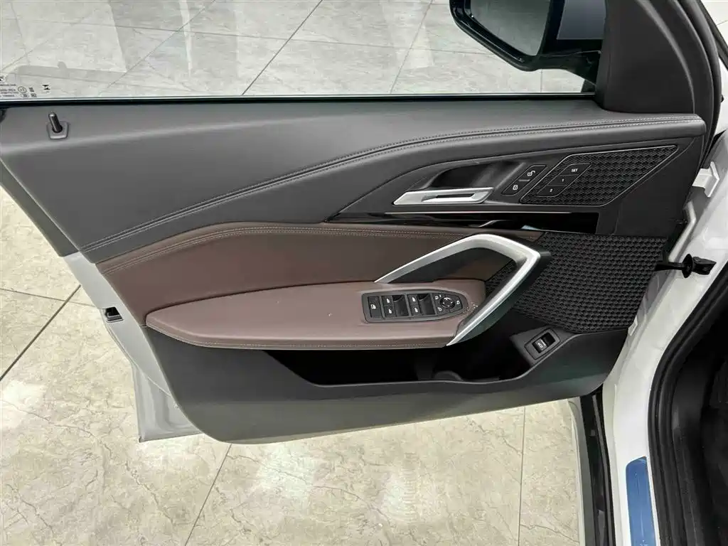 BMW X1 2023 sDrive20Li X Design Package фото 10