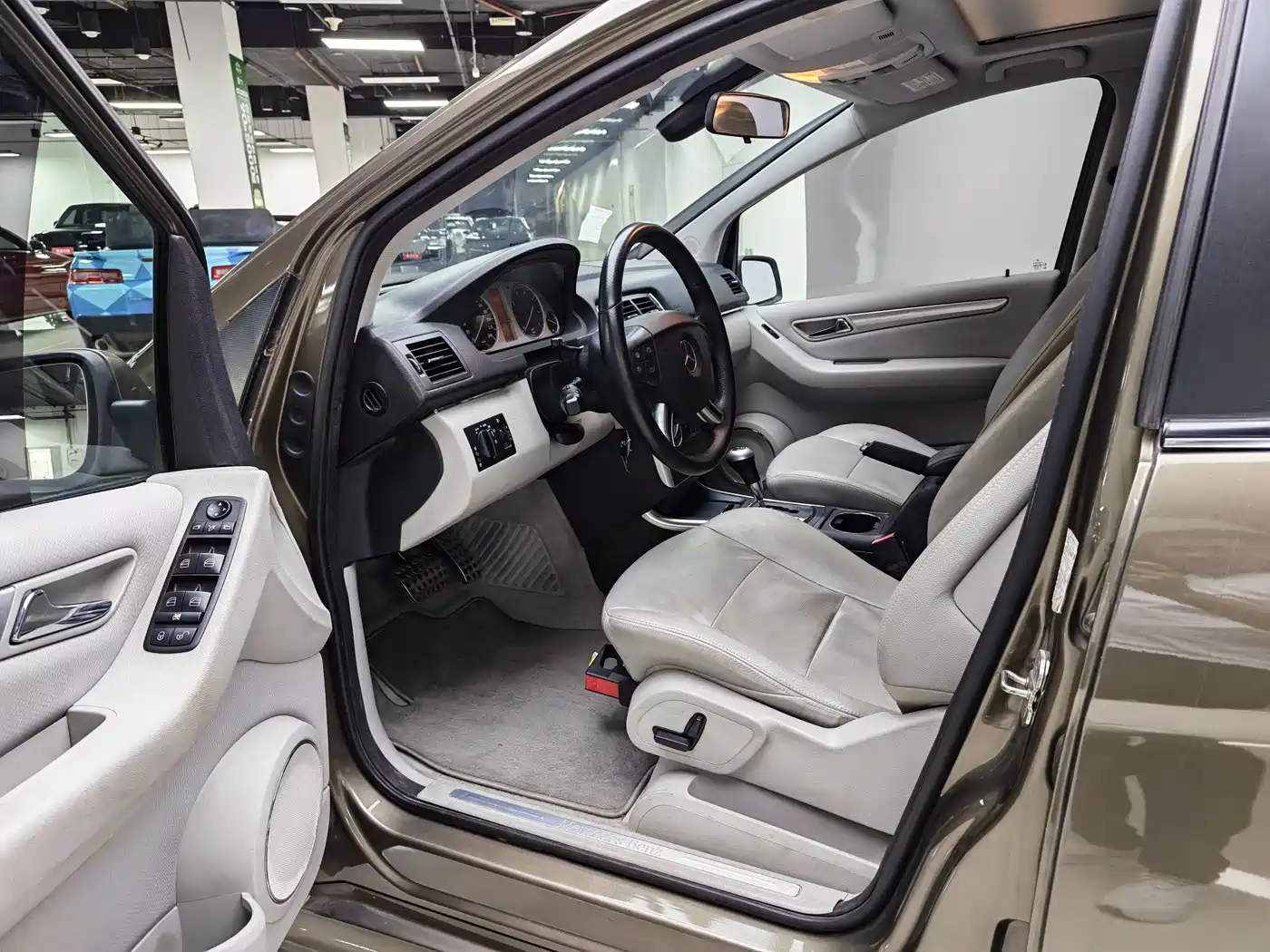 Mercedes-Benz B-Class 2011 2009 B 200 Fashion