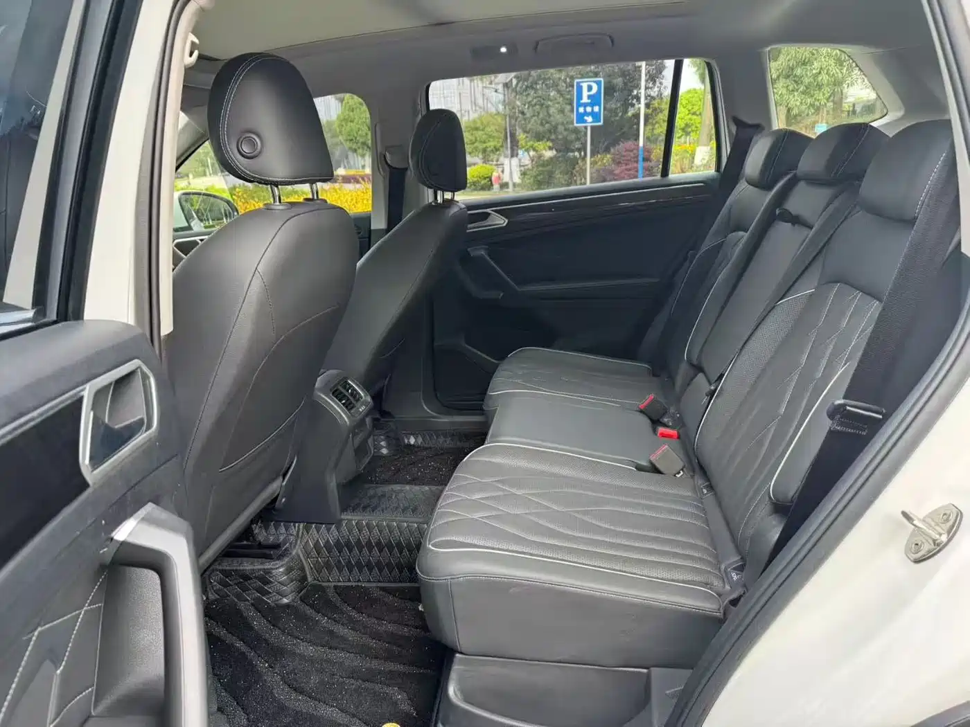 Volkswagen Tiguan L 2023 300TSI Automatic 2WD Smart Enjoyment Edition фото 8