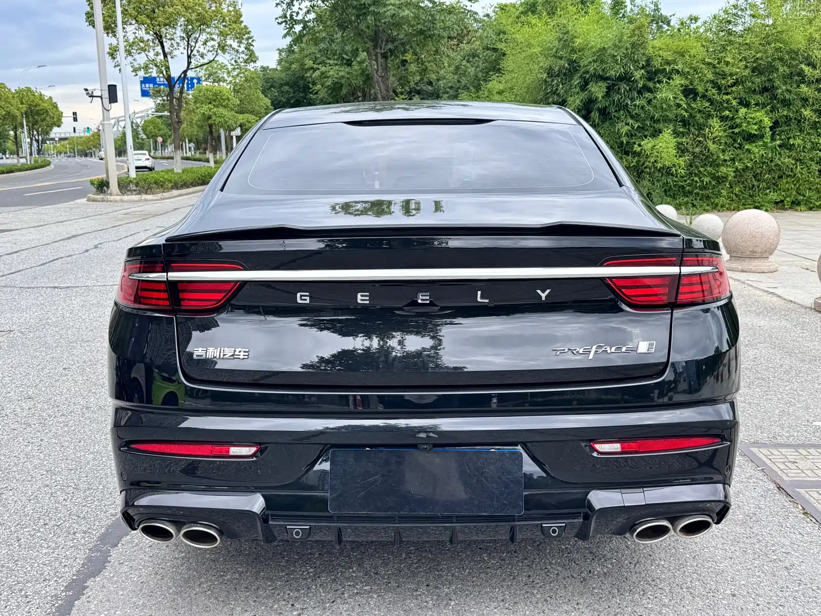 Фото 6 - Geely Preface