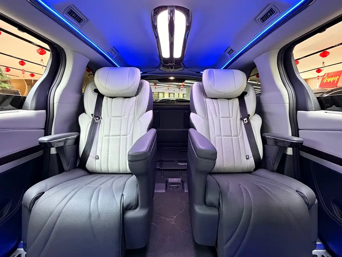 Toyota Sienna 2026