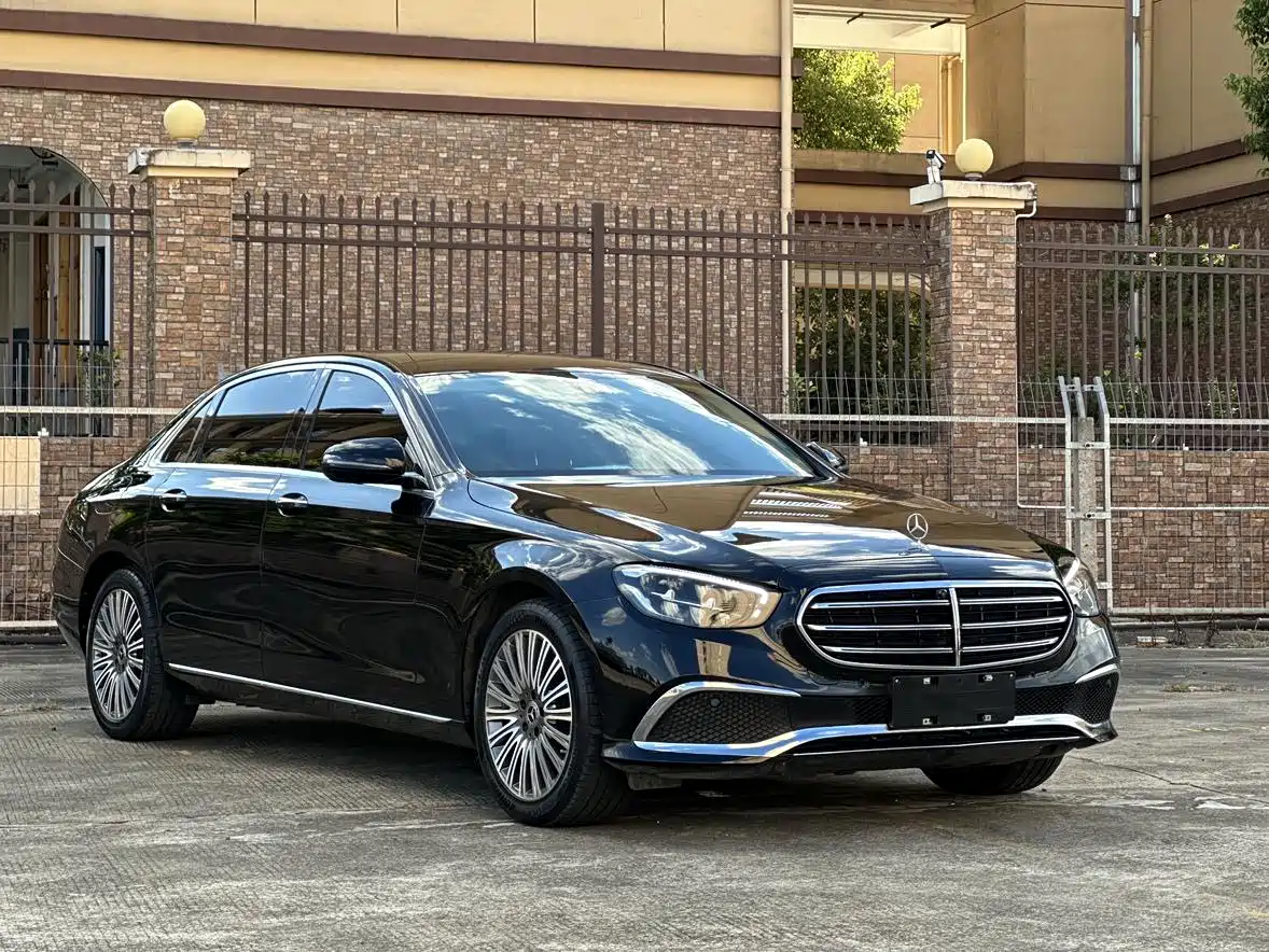 Mercedes-Benz E-Class 2023 E 300 L Luxury фото 3