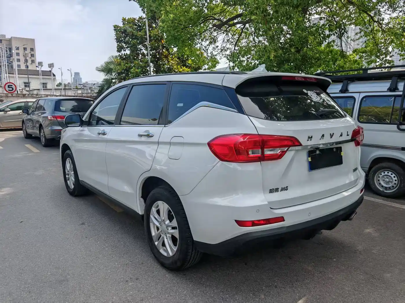 Haval M6 2019 1.5T DCT 2WD Value Edition (China VI) фото 5