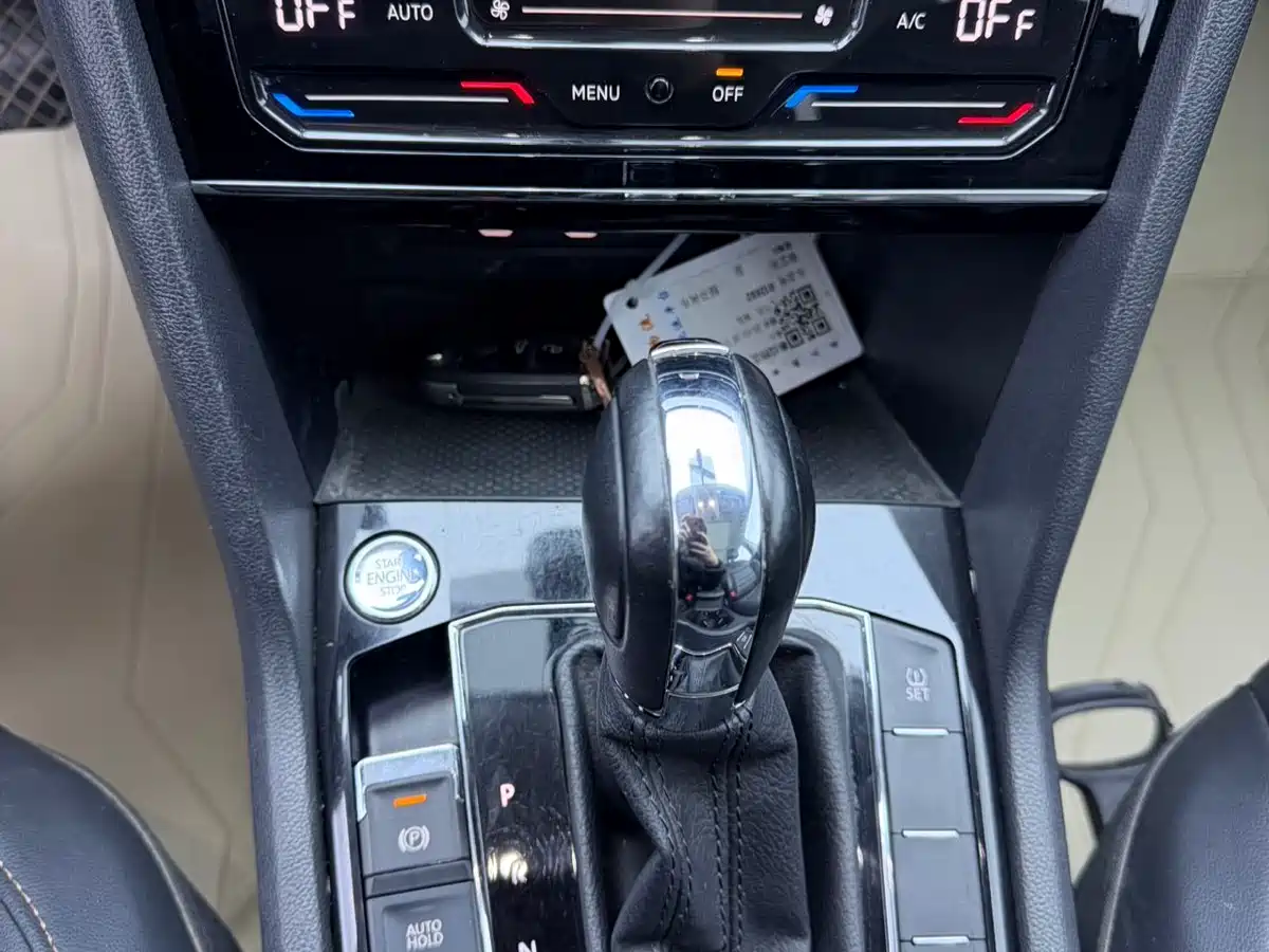 Volkswagen Tharu 2022 280TSI FWD Luxury Edition фото 10