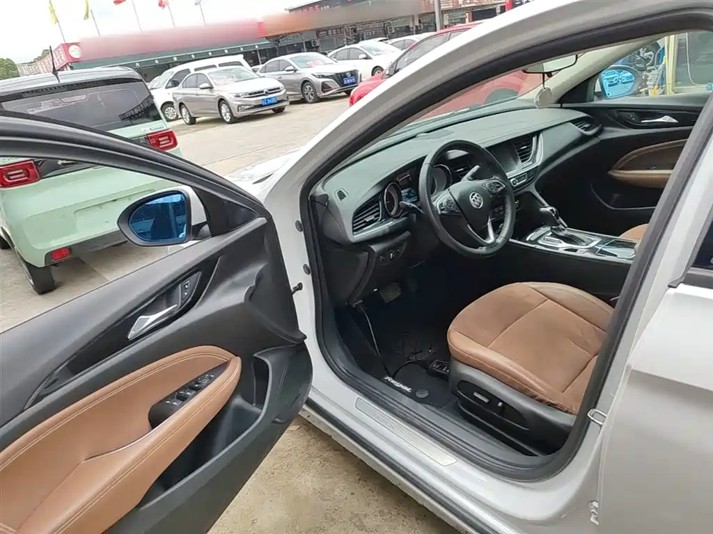 Buick Regal 2017 20T Elite Type фото 16