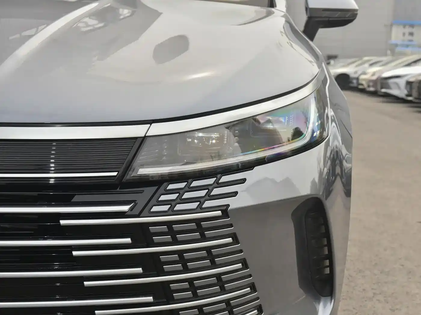 BYD Destroyer 05 2024 Glory Edition DM-i 55KM Luxury фото 9