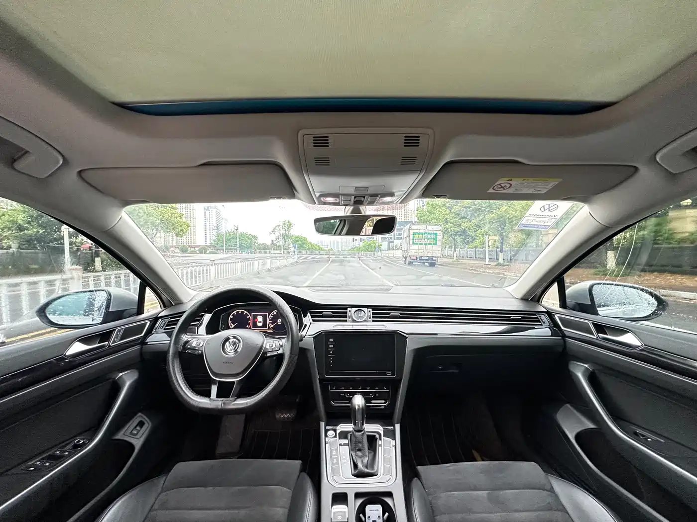 Volkswagen Magotan 2019 380TSI DSG Luxury China V фото 8