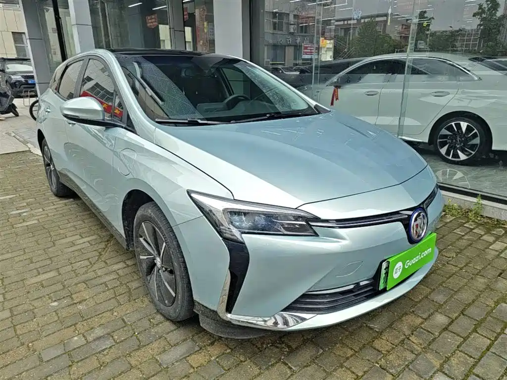Buick Velite 6 2024 Model 430km Premium Edition фото 4
