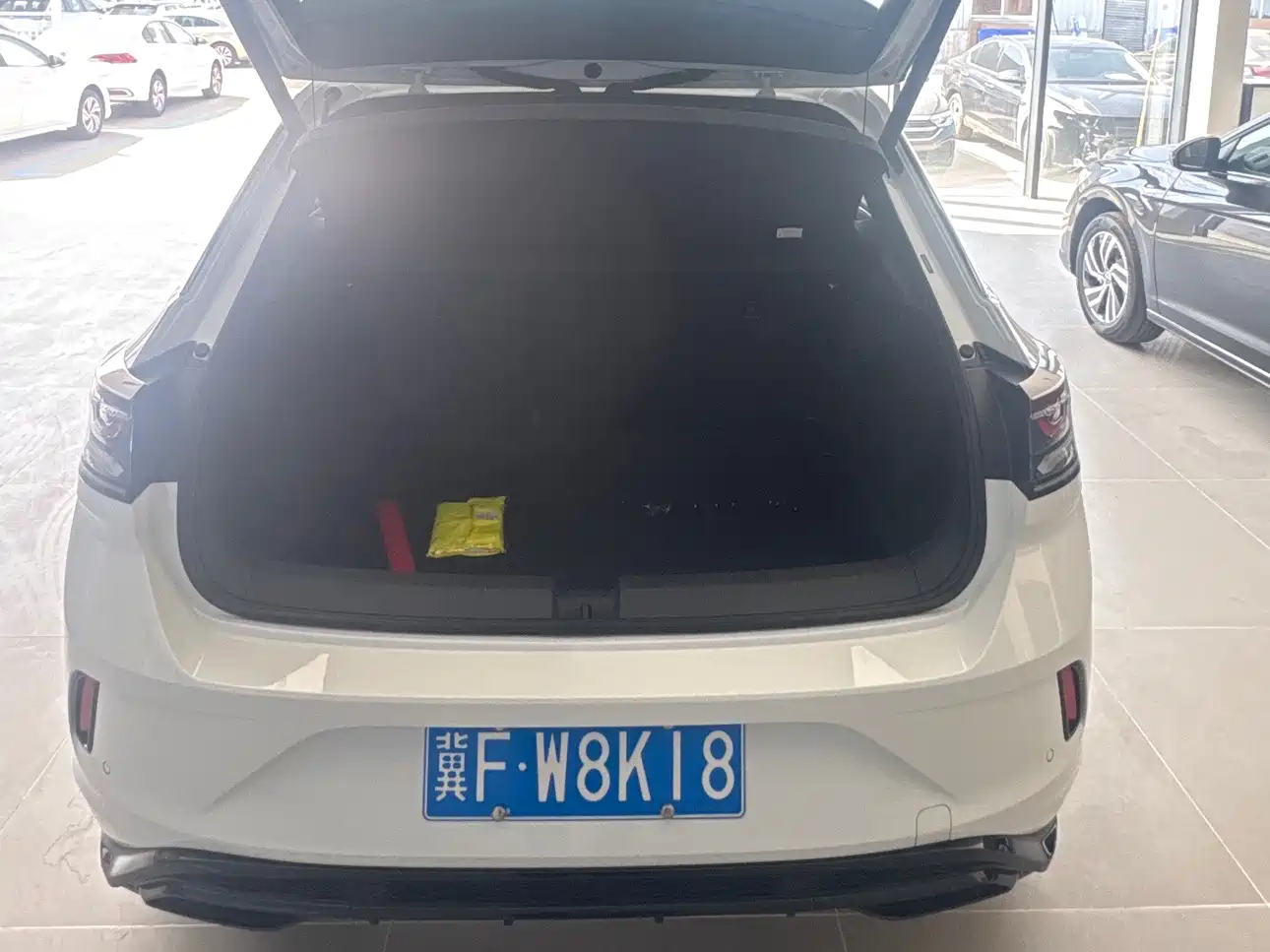 VOLKSWAGEN T-ROC EXPLORING SONGS