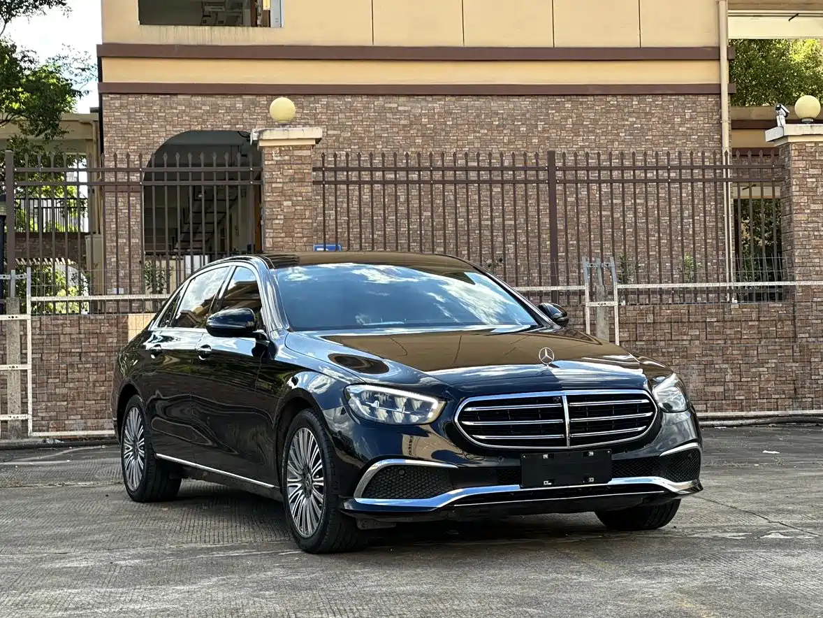 Mercedes-Benz E-Class 2023 E 300 L Luxury фото 2