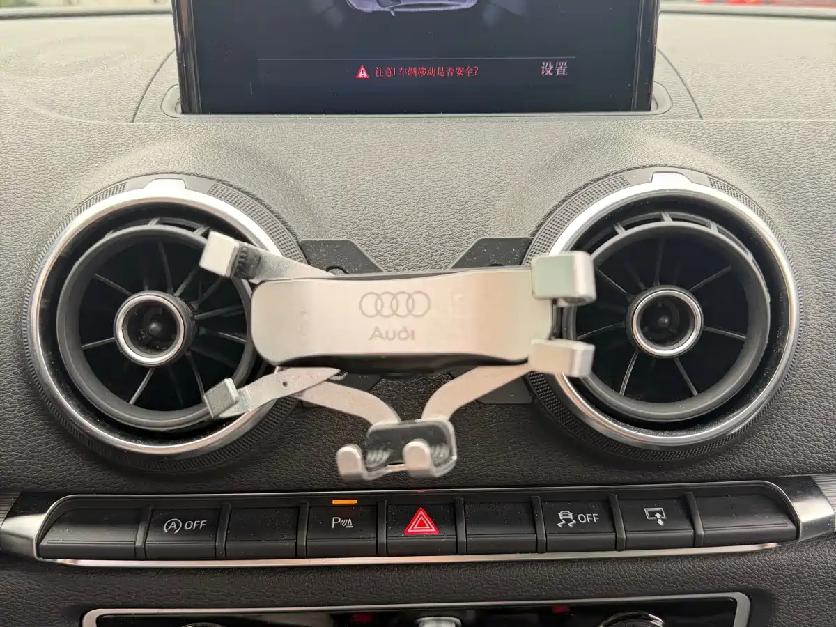 Audi A3 2015 Limousine 35 TFSI Millionth Anniversary Comfort Enjoyment Type фото 16